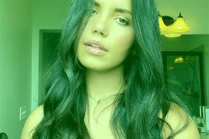 Eva, 33 — Escort in Chenoa, United States