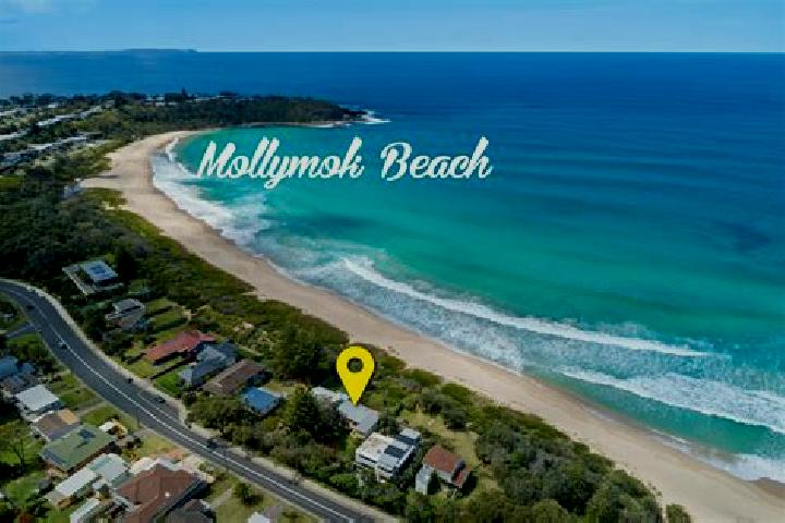 Eva, 33 — Escort in Mollymook Beach, Australia