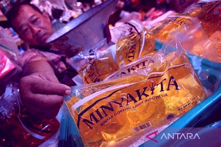 Eva, 33 — Escort in Tambahrejo Krajan, Indonesia