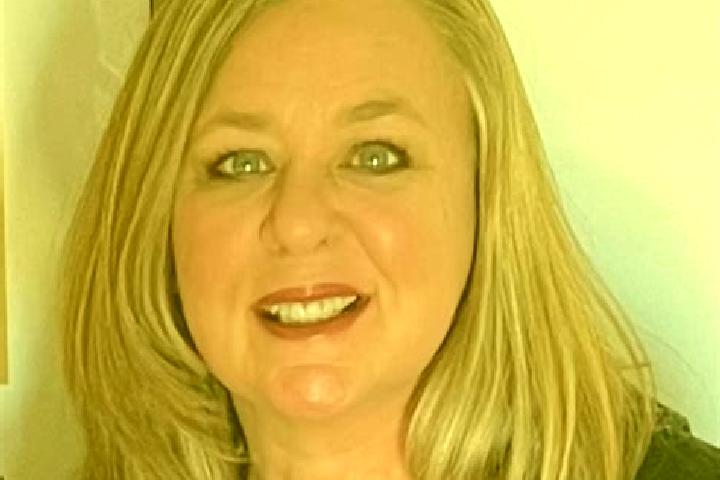 Eva, 33 — Escort in Waterman, United States