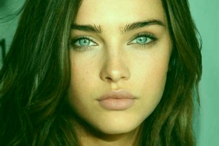 Eva, 34, a brunette green-eyed caribbean companion based in Darhan. Offering Duos, Party Girl, Fetish, Overnight. Available for incall and outcall, overnight...