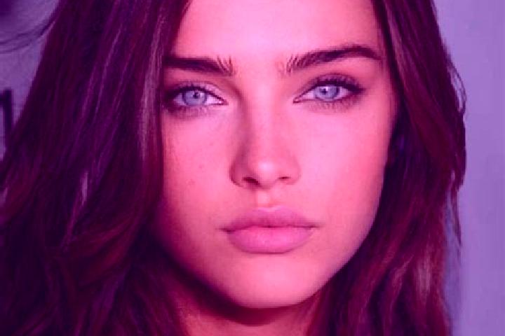 Eva, 34, a brunette grey-eyed mixed companion based in Mbattra. Offering Fetish, OWO, Deep French Kissing. Available for incall and outcall, overnight bookin...
