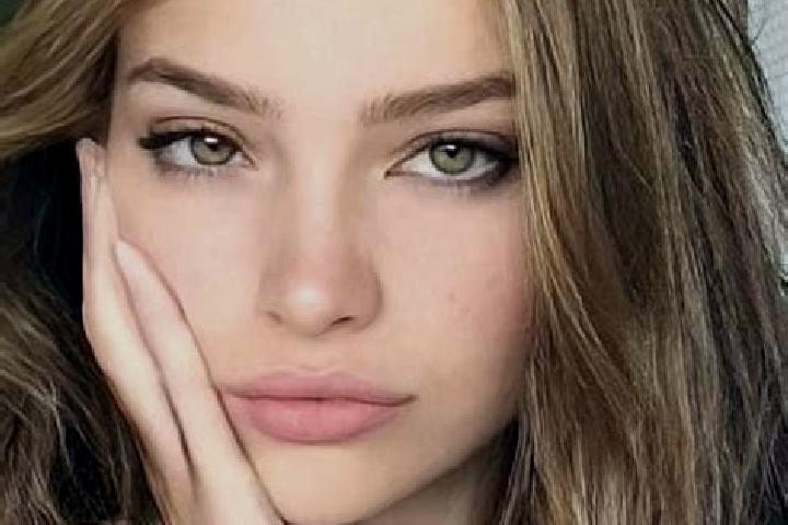 Eva, 34, a dark blonde hazel-eyed slavic companion based in San Javier. Offering CIM, 69, Couples, Travel Companion. Available for incall and outcall, day an...
