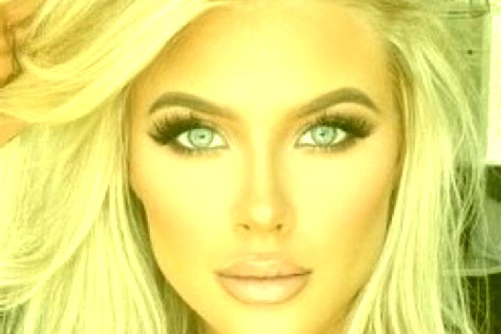 Eva, 34, a platinum blonde hazel-eyed mixed companion based in Great Ouseburn. Offering Striptease, Travel Companion, OWO, Dinner Date, BDSM. Available for i...