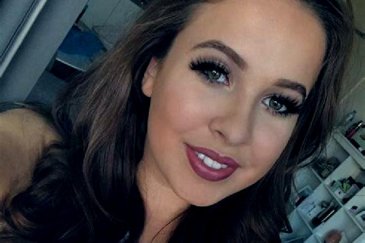 Eva, 34, a red brown-eyed slavic companion based in Vollmershain. Offering Duos, Domination, 69, Prostate Massage. Available for incall and outcall, day and ...