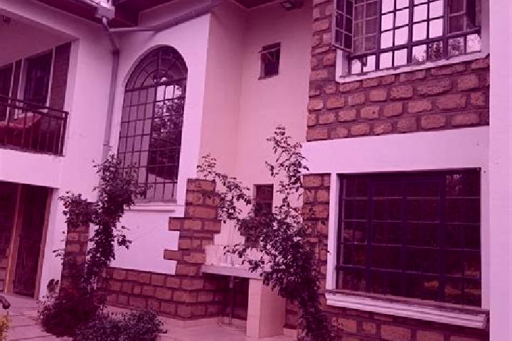 Eva, 34 — Escort in Kiserian, Kenya
