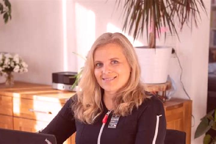 Eva, 34 — Escort in Klaeden, Germany
