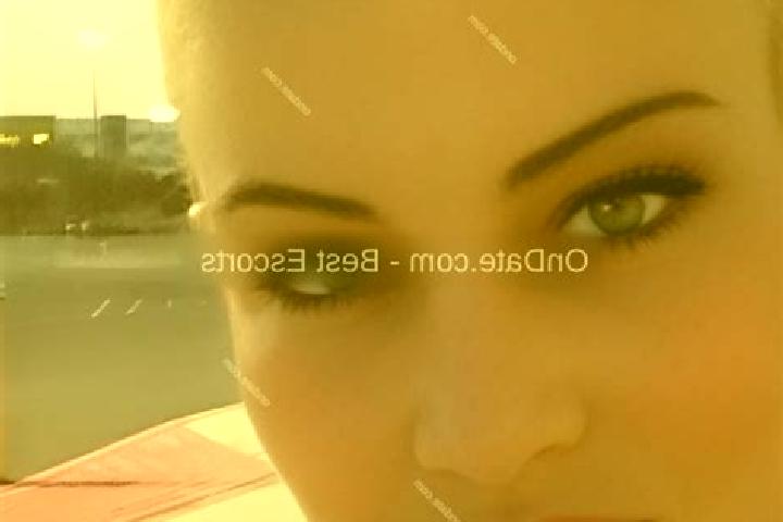 Eva, 34 — Escort in Vedomice, Czech Republic
