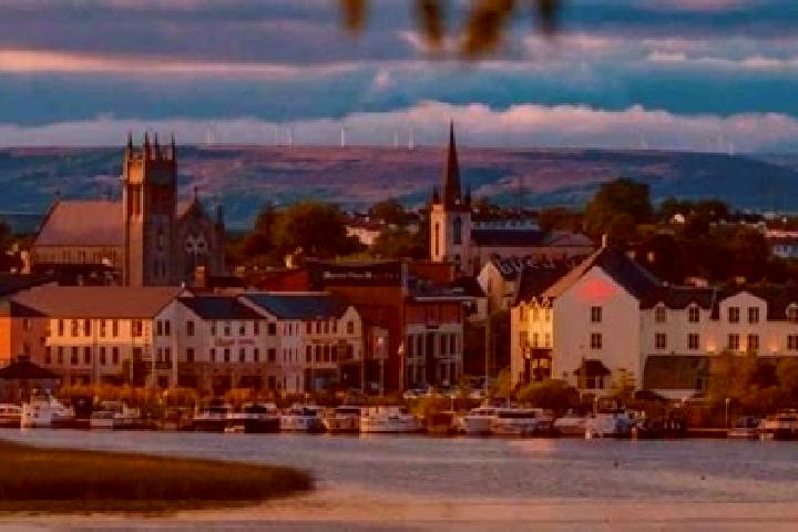 Eva, 35 — Escort in Carrick-on-Shannon, Ireland