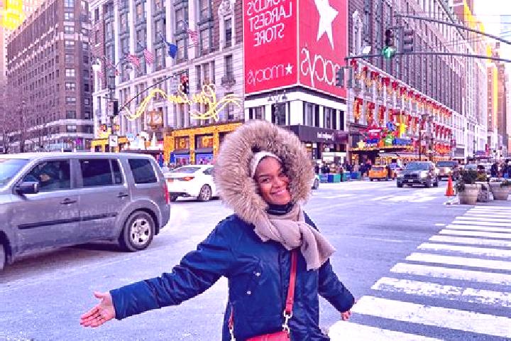 Eva, 35 — Escort in York, Canada