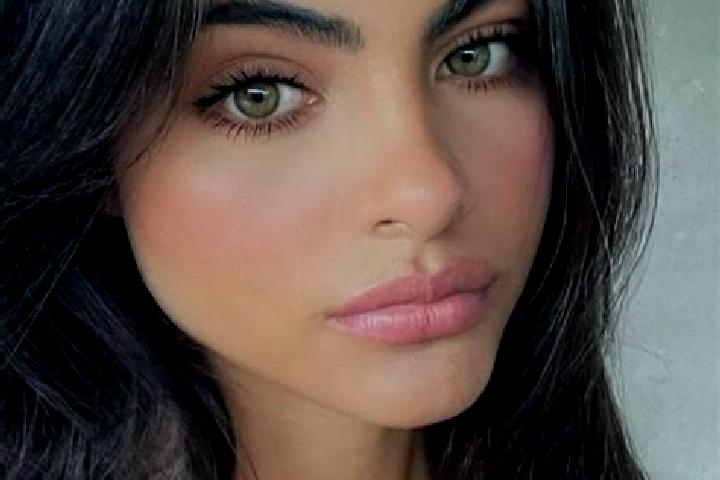 Eva, 36, a black brown-eyed indian companion based in Devasora South. Offering Domination, Travel Companion, Overnight, Striptease. Available for incall and ...
