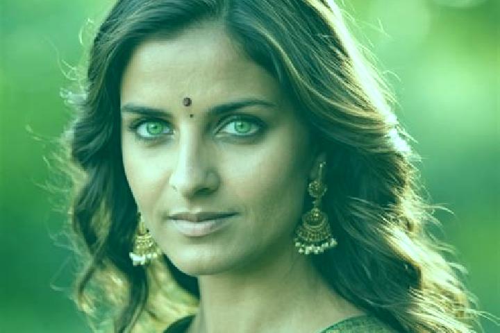 Eva, 36, a brunette green-eyed indian companion based in Manzanares. Offering Fetish, GFE, Roleplay, Prostate Massage. Available for incall and outcall, over...