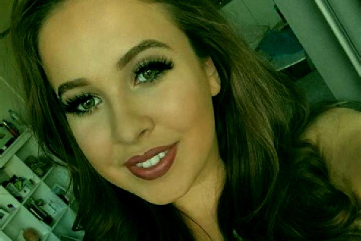 Eva, 36, a brunette grey-eyed european companion based in Daettwil. Offering GFE, Duos, BDSM, Erotic Massage. Available for incall and outcall, overnight boo...