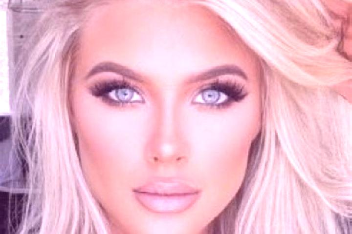 Eva, 36, a platinum blonde hazel-eyed ebony companion based in Apucarana. Offering Massage, Striptease, Prostate Massage. Available for incall and outcall, o...