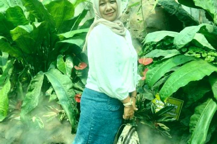 Eva, 36 — Escort in Diwek, Indonesia
