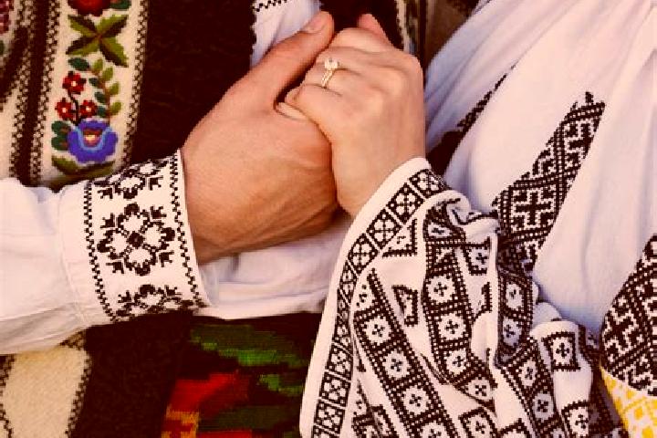 Eva, 36 — Escort in Poduri, Romania