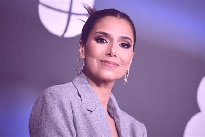 Eva, 37, a black amber-eyed latina companion based in Krasnyy Sulin. Offering 69, Deep French Kissing, Couples, A-Level, Striptease. Available for incall and...