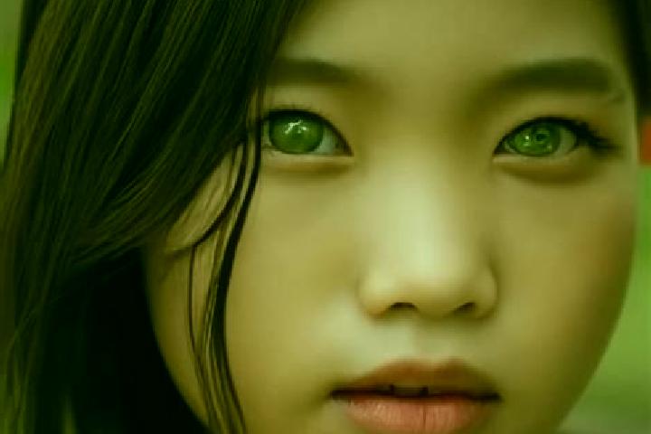 Eva, 37, a red green-eyed asian companion based in Sieniczno. Offering Overnight, Travel Companion. Available for incall and outcall, overnight bookings avai...
