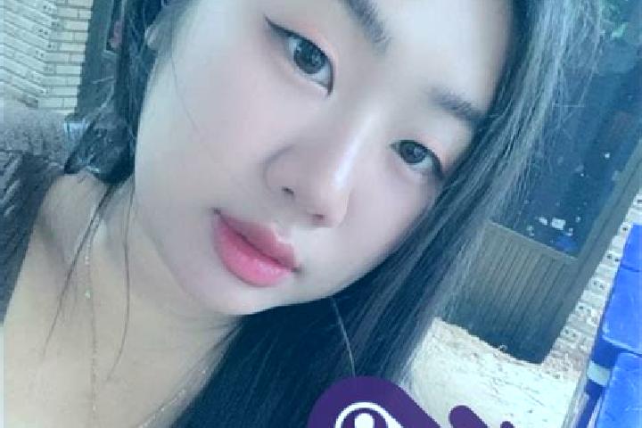 Eva, 37 — Escort in At Samat, Thailand