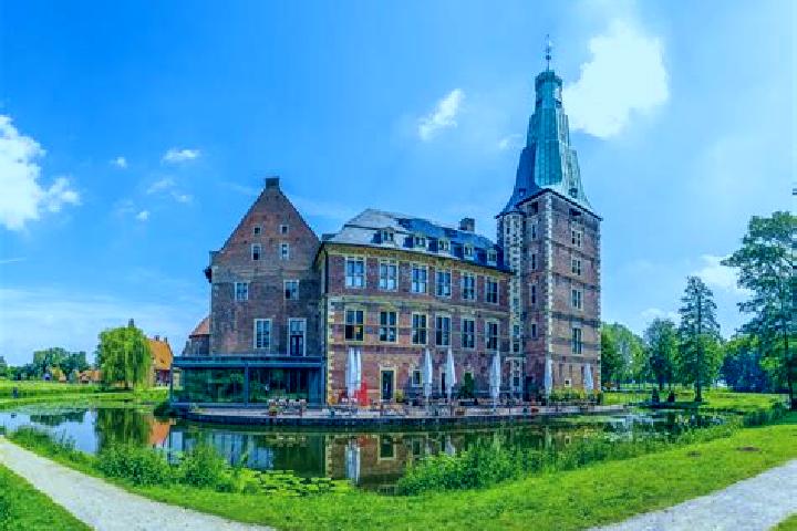 Eva, 37 — Escort in Heiligenhaus, Germany