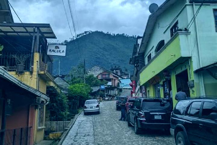 Eva, 37 — Escort in Lanquin, Guatemala