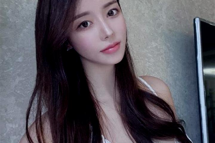 Eva, 37 — Escort in Laoxingchang, China