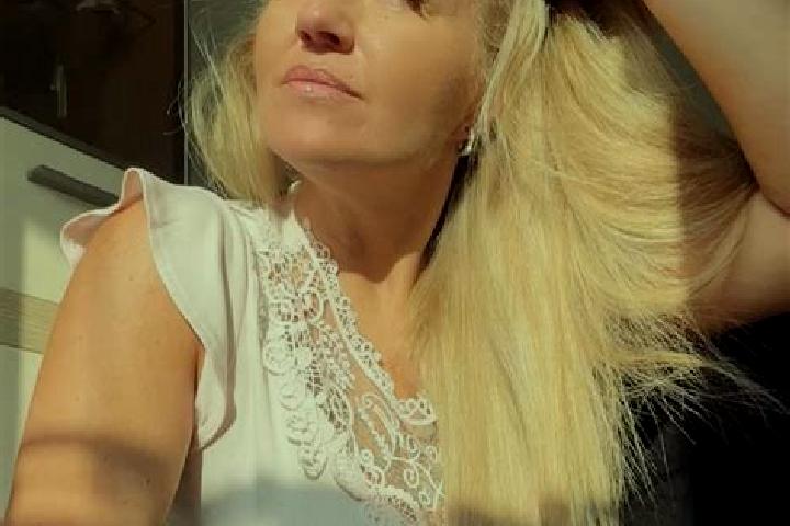 Eva, 37 — Escort in Nikita, Ukraine