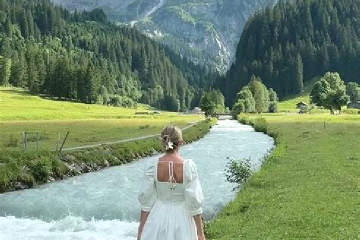 Eva, 37 — Escort in Vicques, Switzerland