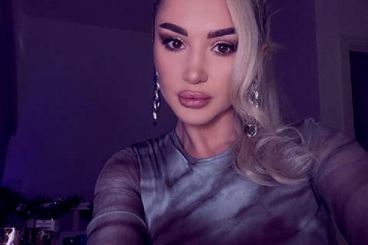 Eva, 38, a blonde brown-eyed middle eastern companion based in Wroclaw. Offering Dinner Date, Duos, Girlfriend Experience, Couples, Travel Companion. Availab...