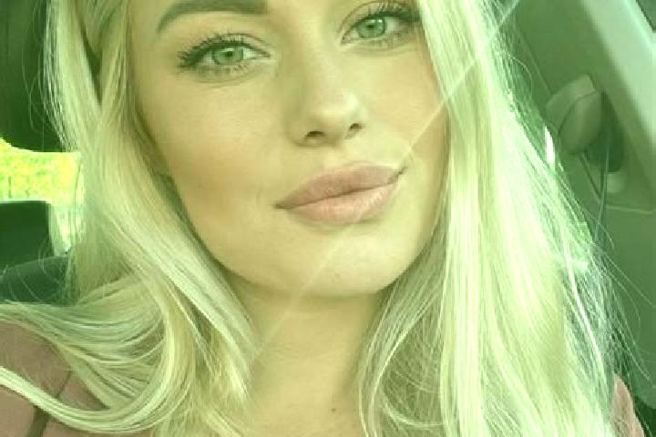 Eva, 38, a blonde hazel-eyed slavic companion based in Castlecomer. Offering Couples, 69, Massage. Available for incall and outcall, day and evening dates.