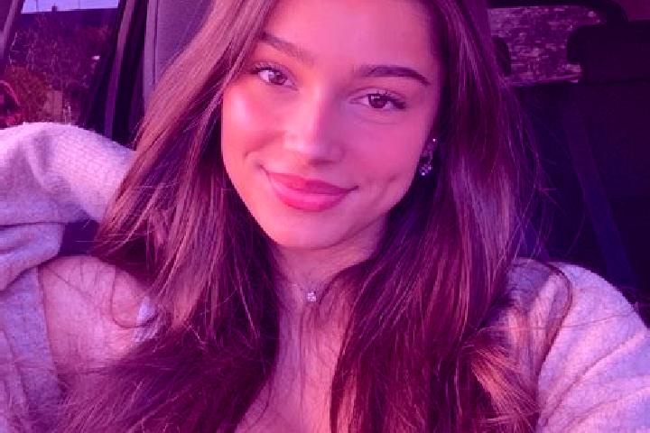 Eva, 38, a brunette blue-eyed caribbean companion based in Monturque. Offering Party Girl, BDSM, Domination, Duos, Couples. Available for incall and outcall,...