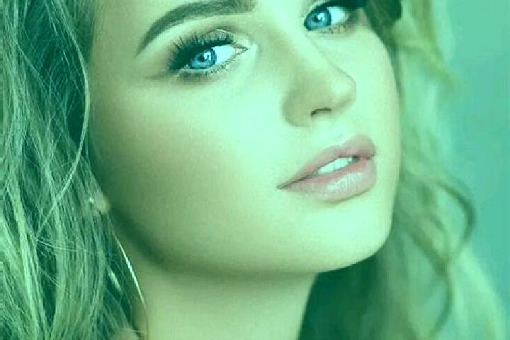 Eva, 38, a dark blonde blue-eyed mediterranean companion based in Rybie. Offering Erotic Massage, Couples, Party Girl, A-Level. Available for incall and outc...