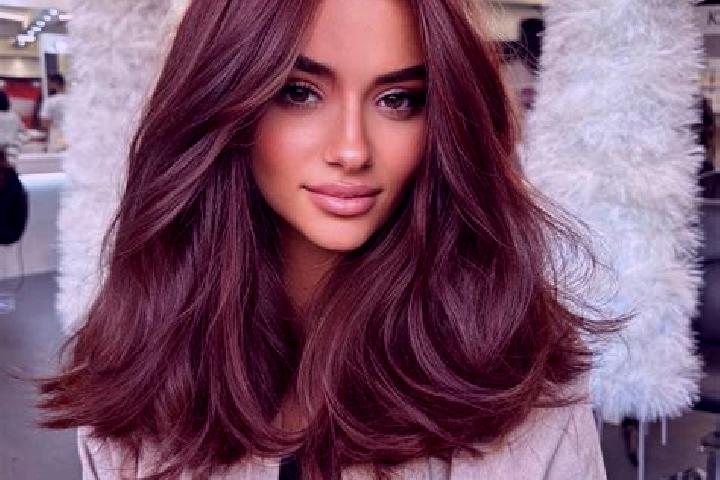 Eva, 39, a auburn brown-eyed latina companion based in Rayerschied. Offering OWO, Duos, Party Girl. Available for incall and outcall, day and evening dates.