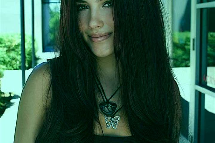 Eva, 39, a auburn dark-eyed latina companion based in Lom Kao. Offering Domination, Roleplay, Prostate Massage. Available for incall and outcall, overnight b...