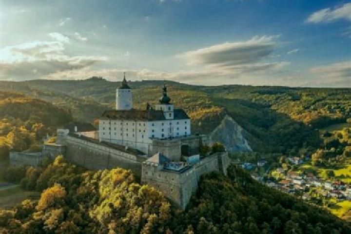 Eva, 39 — Escort in Forchtenstein, Austria