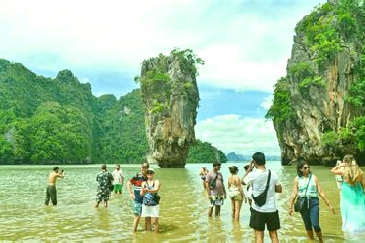 Eva, 39 — Escort in Nga Bay, Vietnam