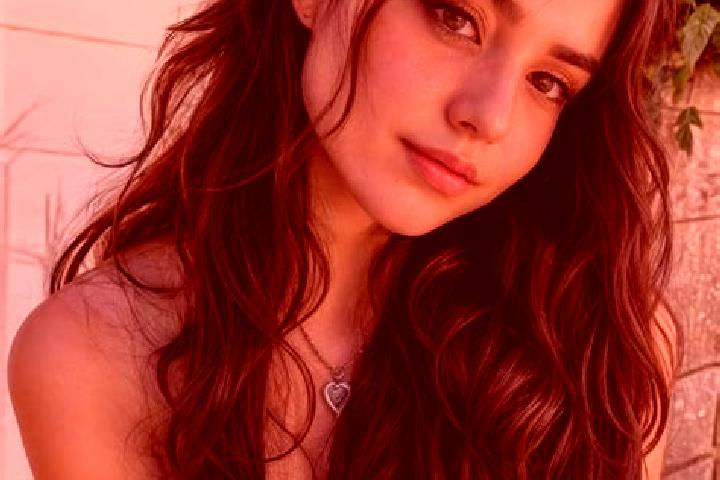 Evelyn, 20, a auburn hazel-eyed slavic companion based in Selborne. Offering Roleplay, Erotic Massage, Party Girl, A-Level, Striptease. Available for incall ...
