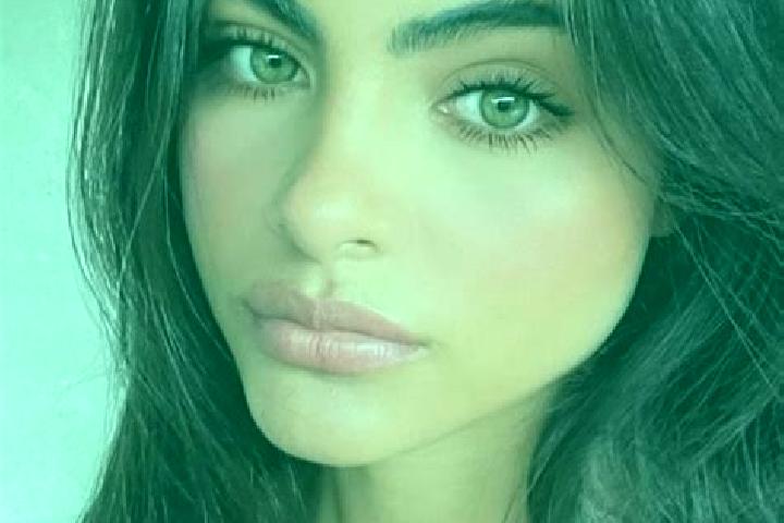 Evelyn, 20, a black dark-eyed indian companion based in Wudinna. Offering Erotic Massage, 69, OWO, Duos, Dinner Date. Available for incall and outcall, overn...