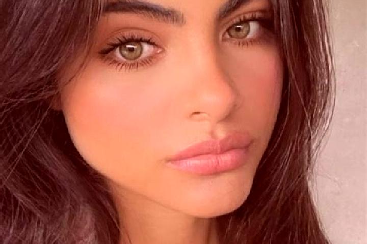 Evelyn, 20, a brunette amber-eyed indian companion based in Watuguling. Offering Tantra, Massage, Prostate Massage. Available for incall and outcall, day and...
