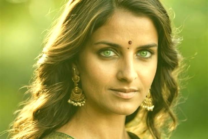 Evelyn, 20, a chestnut green-eyed indian companion based in Alpaco. Offering Travel Companion, Prostate Massage, Party Girl. Available for incall and outcall...