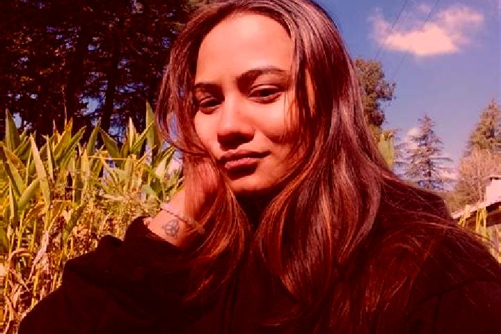 Evelyn, 20, a dark blonde dark-eyed latina companion based in Jiwani. Offering CIM, Couples, Girlfriend Experience. Available for incall and outcall, overnig...