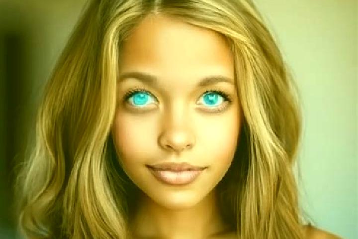Evelyn, 20, a red blue-eyed mixed companion based in Greenbank. Offering OWO, Tantra, Dinner Date. Available for incall and outcall, day and evening dates.