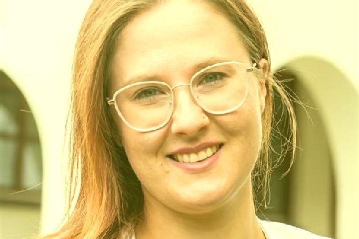Evelyn, 20 — Escort in Altheim, Germany