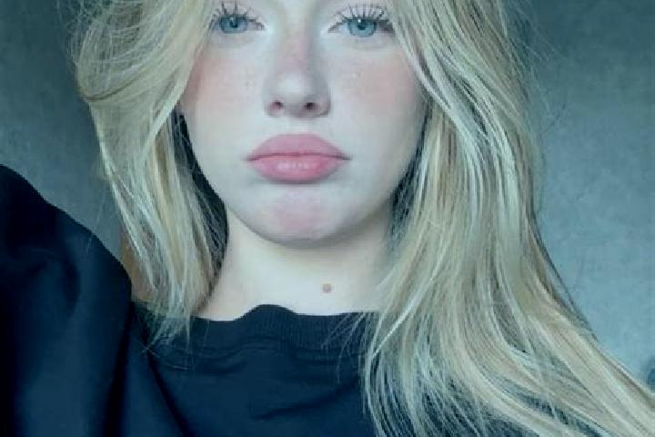 Evelyn, 20 — Escort in Ashmont, Australia
