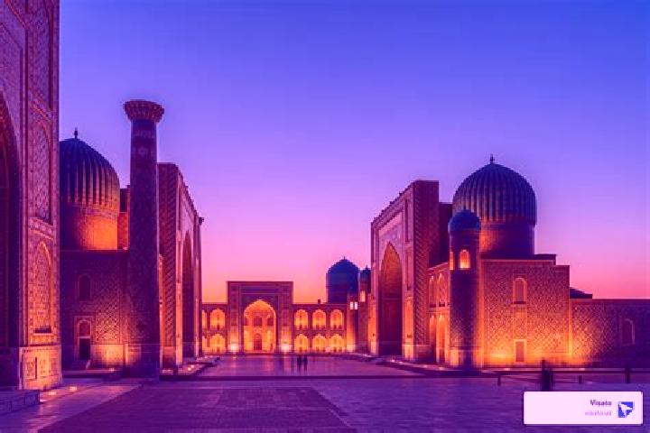 Evelyn, 20 — Escort in Konimex, Uzbekistan
