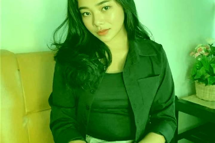 Evelyn, 20 — Escort in Loakulu, Indonesia