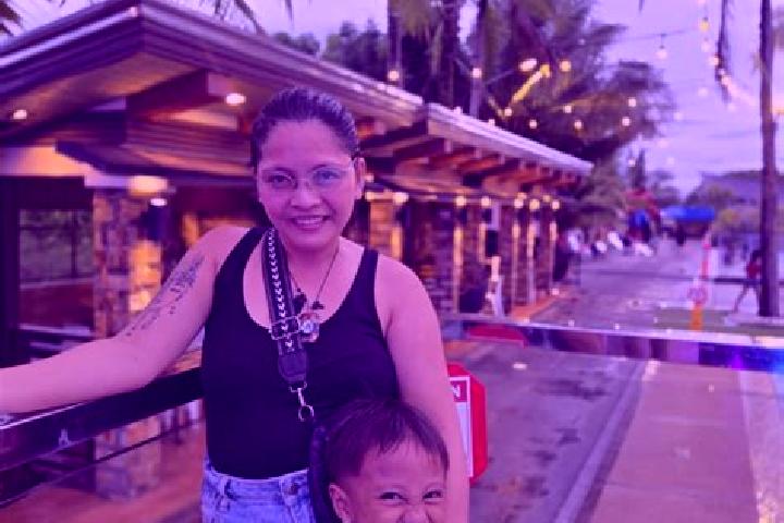 Evelyn, 20 — Escort in Tabinay, Philippines