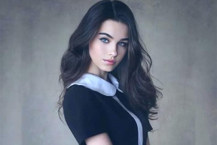Evelyn, 21, a black blue-eyed slavic companion based in Patria. Offering Girlfriend Experience, Overnight, CIM. Available for incall and outcall, overnight b...
