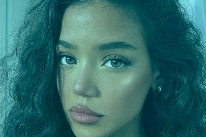 Evelyn, 21, a black brown-eyed asian companion based in Hermeskeil. Offering Dinner Date, 69, Couples. Available for incall and outcall, overnight bookings a...