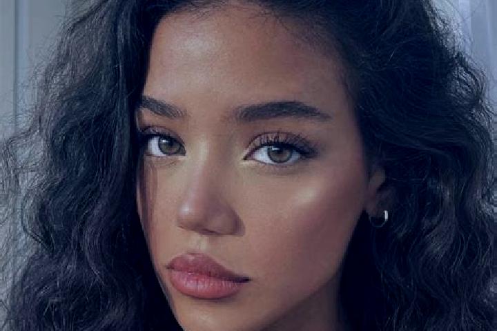 Evelyn, 21, a black brown-eyed mediterranean companion based in Changgui. Offering Roleplay, Deep French Kissing, Domination. Available for incall and outcal...